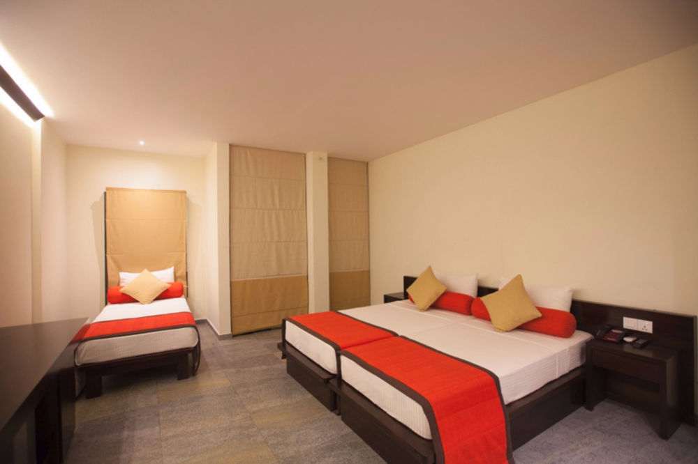 Oak Ray City Hotel Kandy Exterior foto