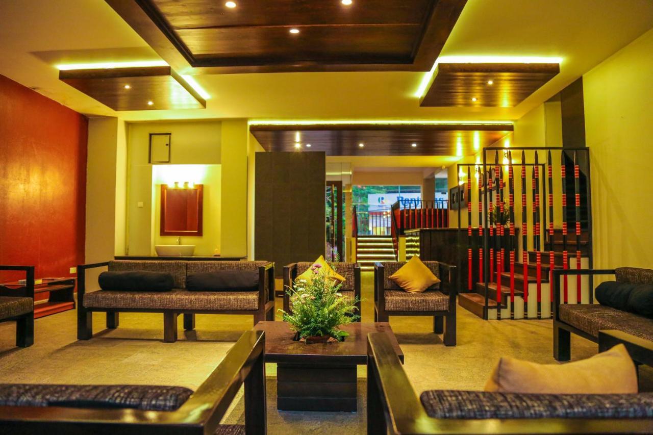 Oak Ray City Hotel Kandy Exterior foto