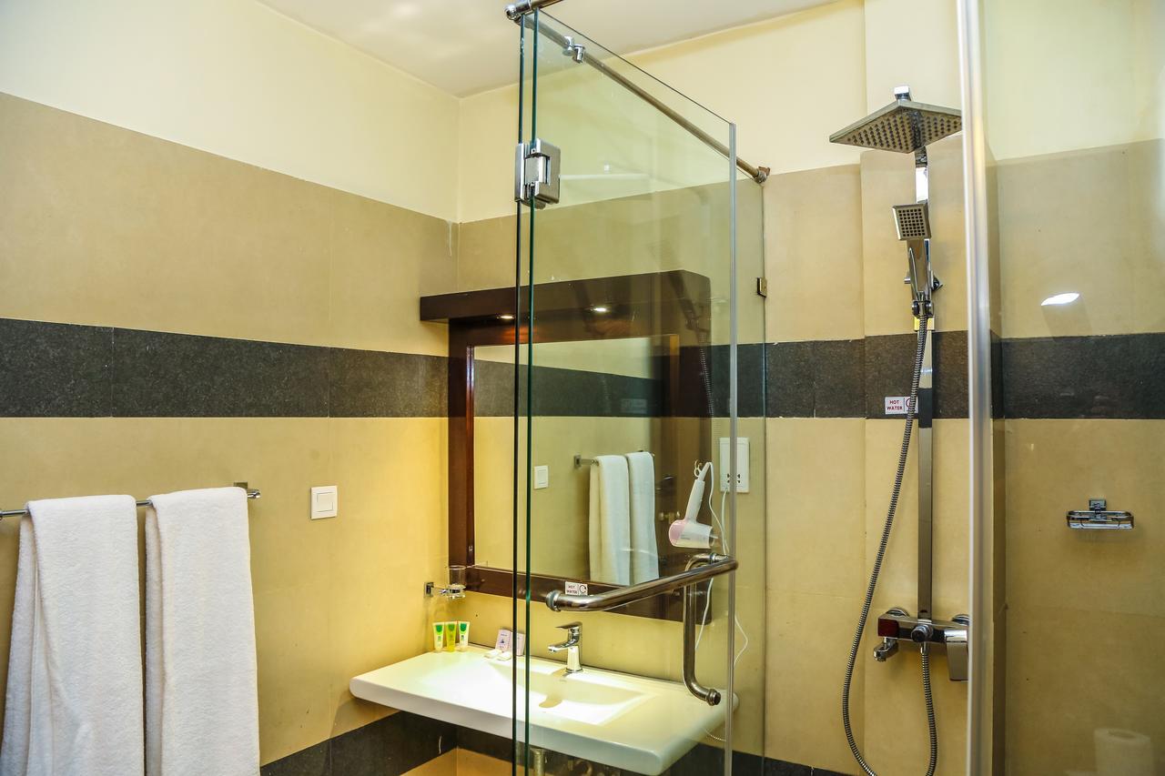 Oak Ray City Hotel Kandy Exterior foto